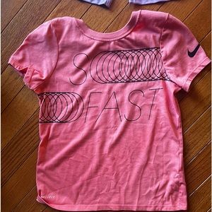 Girls Nike dri fit tee